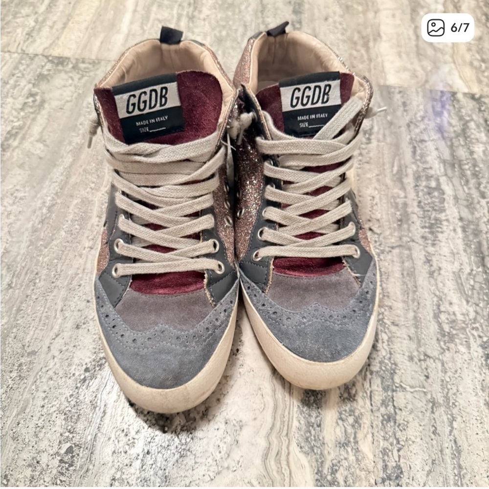 Golden Goose Mid Star Glitter Suede Leather Sneakers
Size 37 - Picture 6 of 7